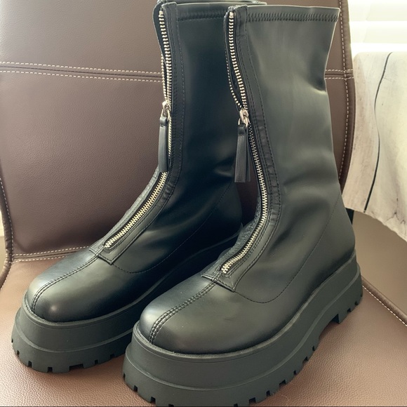 New 💗 Urban outfitters UO Zola Zip Platform Boot - Picture 3 of 5